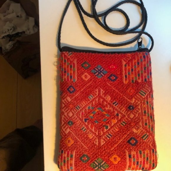 Handmade Guatemalan Shoulder Passport/Phone Fabric Bag - Picture 4 of 6